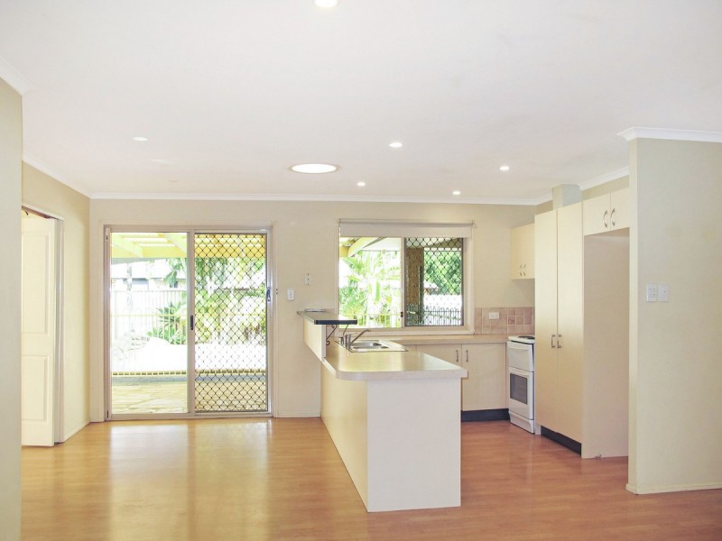 68 Crusader Way, Nerang QLD 4211