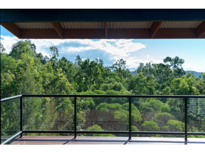 13/2 Ridgeline Way, Highland Park QLD 4211