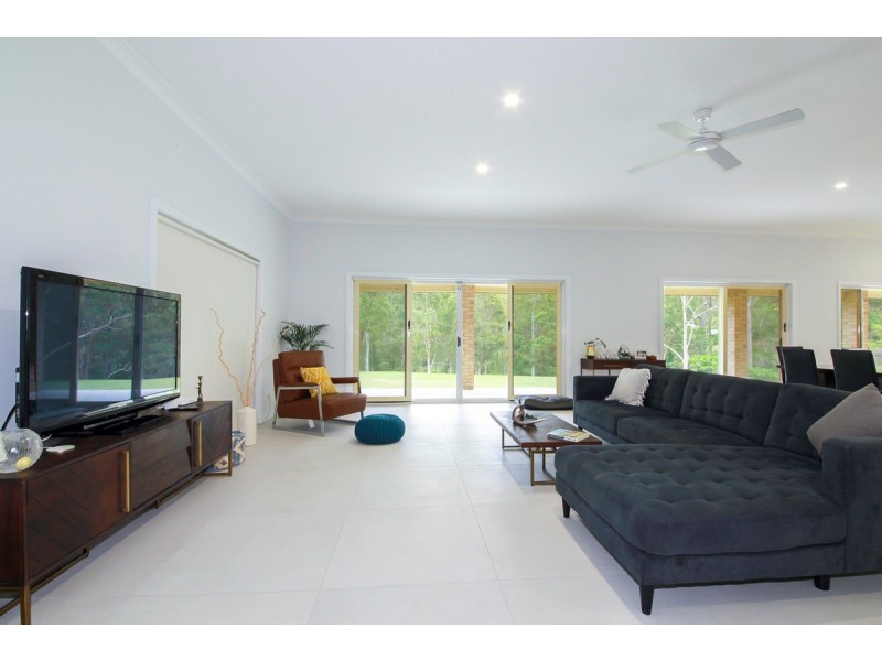 142 Country Crescent, Nerang QLD 4211