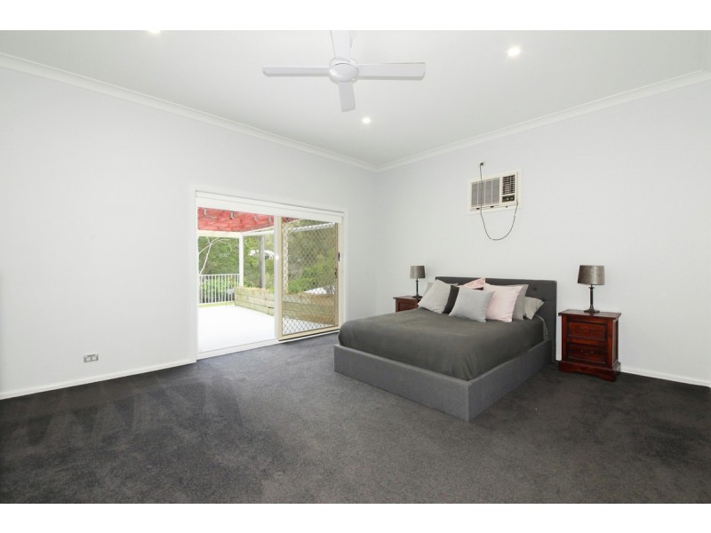 142 Country Crescent, Nerang QLD 4211