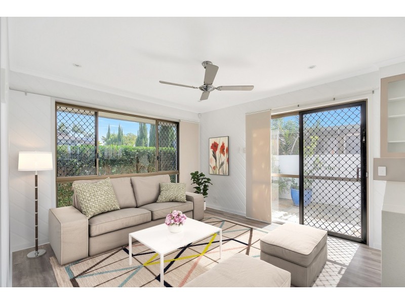 12 Witt Avenue, Carrara QLD 4211