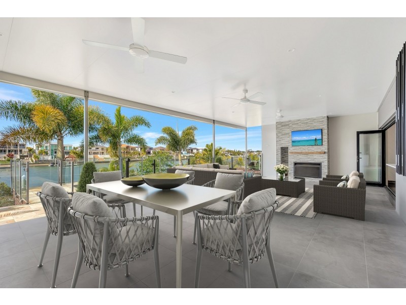 12 Witt Avenue, Carrara QLD 4211