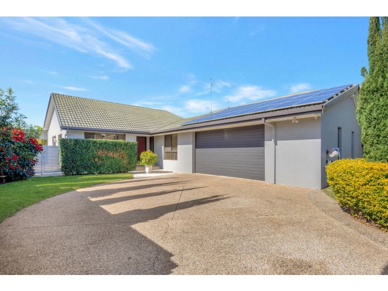 12 Witt Avenue, Carrara QLD 4211