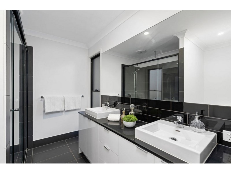 29 Bluebird Lane, Reedy Creek QLD 4227