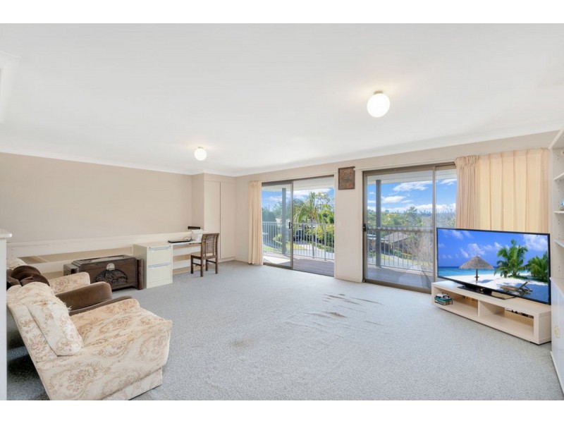 6 Toukley Court, Highland Park QLD 4211