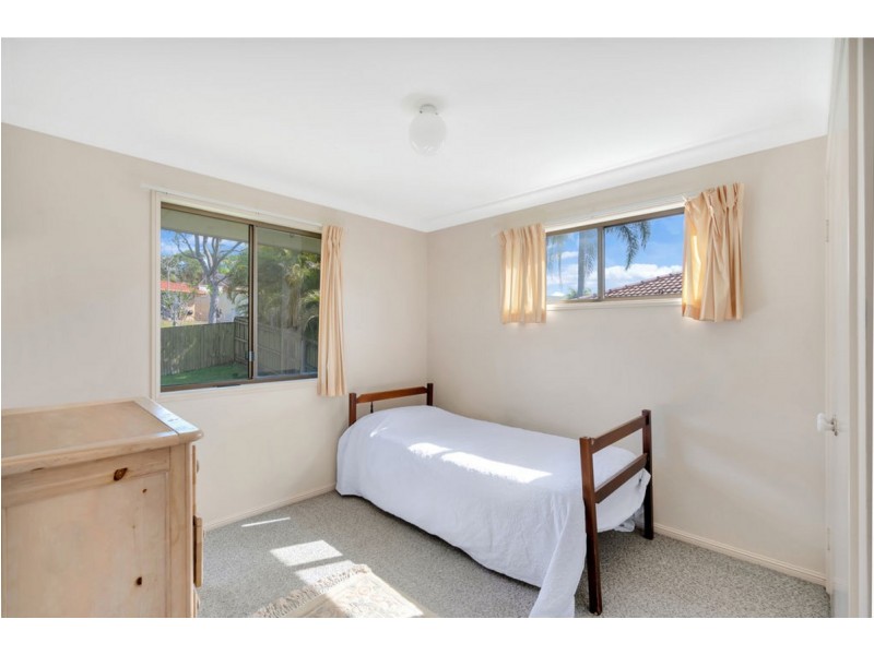6 Toukley Court, Highland Park QLD 4211