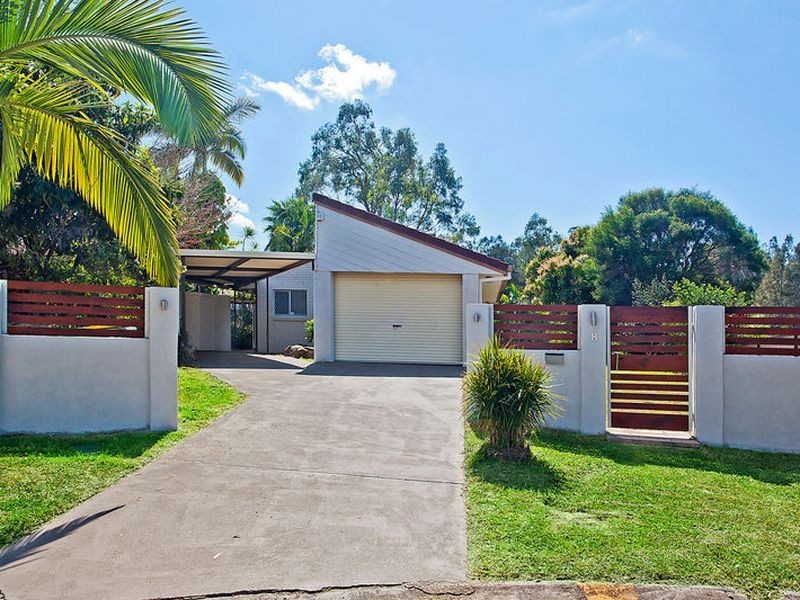 8 Treasure Court, Carrara QLD 4211