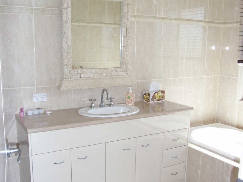 22 Moroccan Street, Highland Park QLD 4211