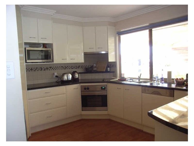 22 Moroccan Street, Highland Park QLD 4211