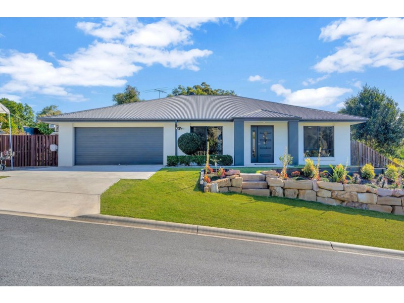 24 Jackaroo Crescent, Gilston QLD 4211