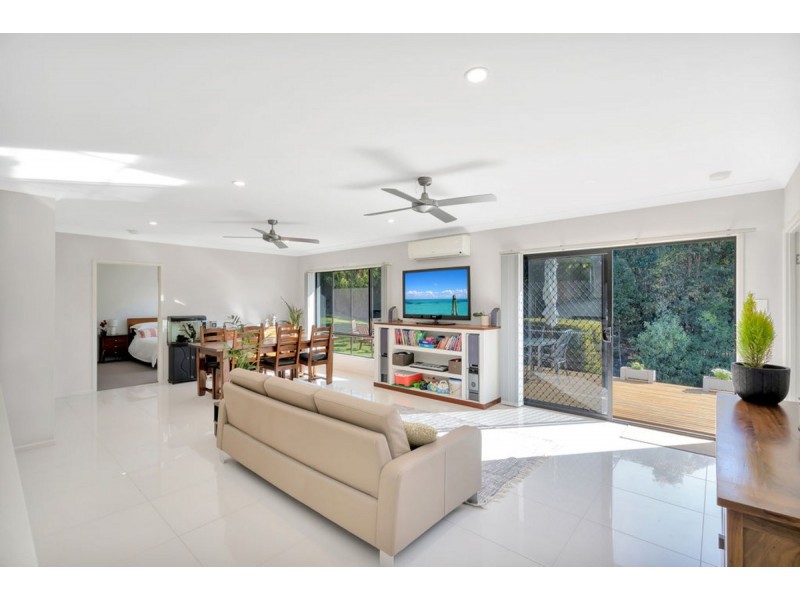 24 Jackaroo Crescent, Gilston QLD 4211