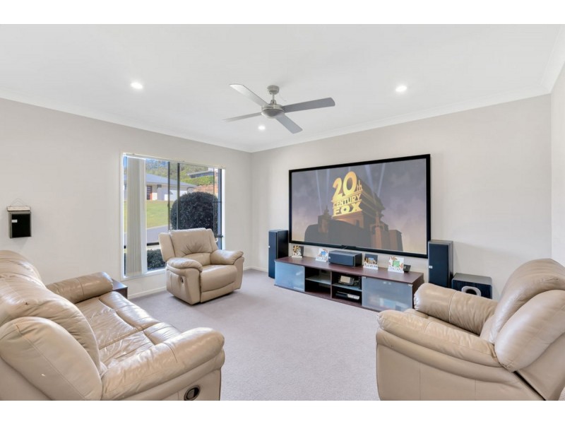 24 Jackaroo Crescent, Gilston QLD 4211