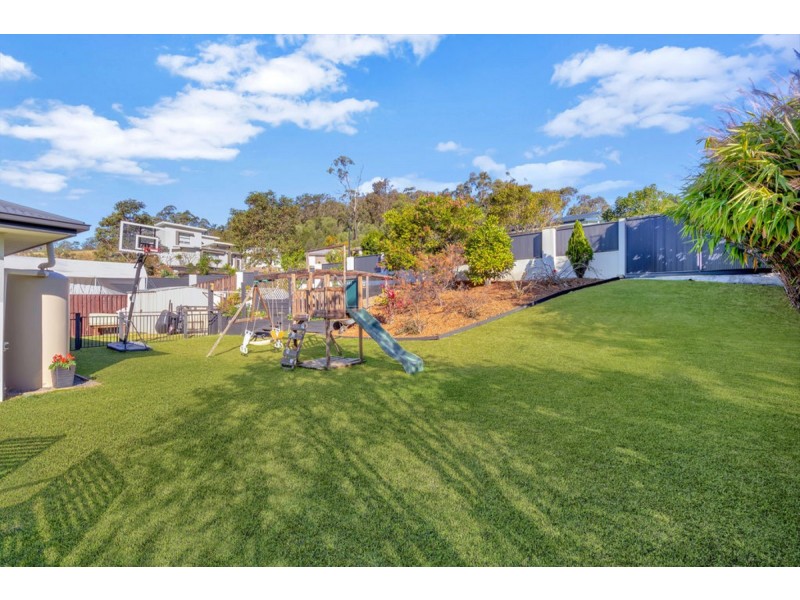 24 Jackaroo Crescent, Gilston QLD 4211