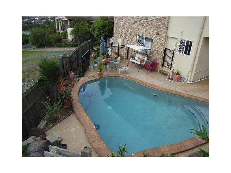 67 Armstrong Way, Highland Park QLD 4211