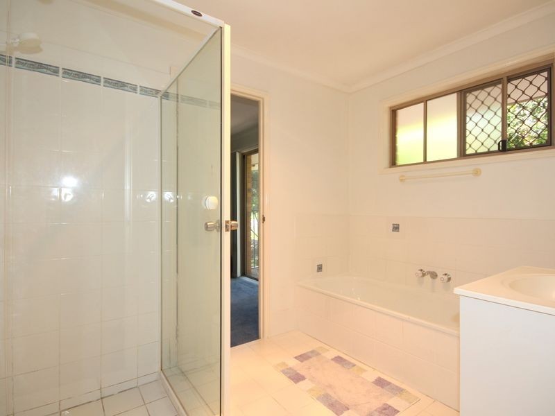 5 Mackellar Drive, Nerang QLD 4211