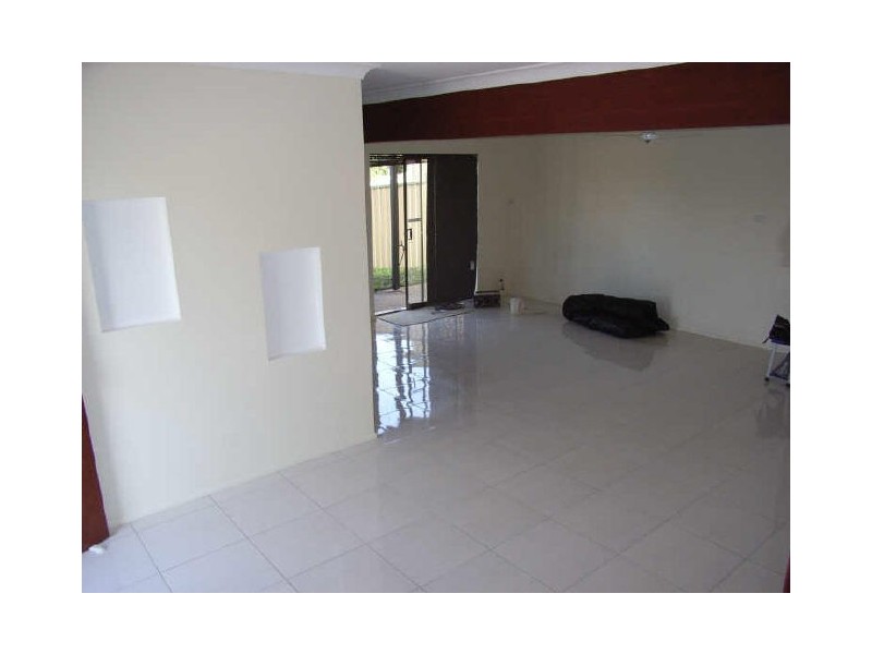 1 Remount Street, Carrara QLD 4211