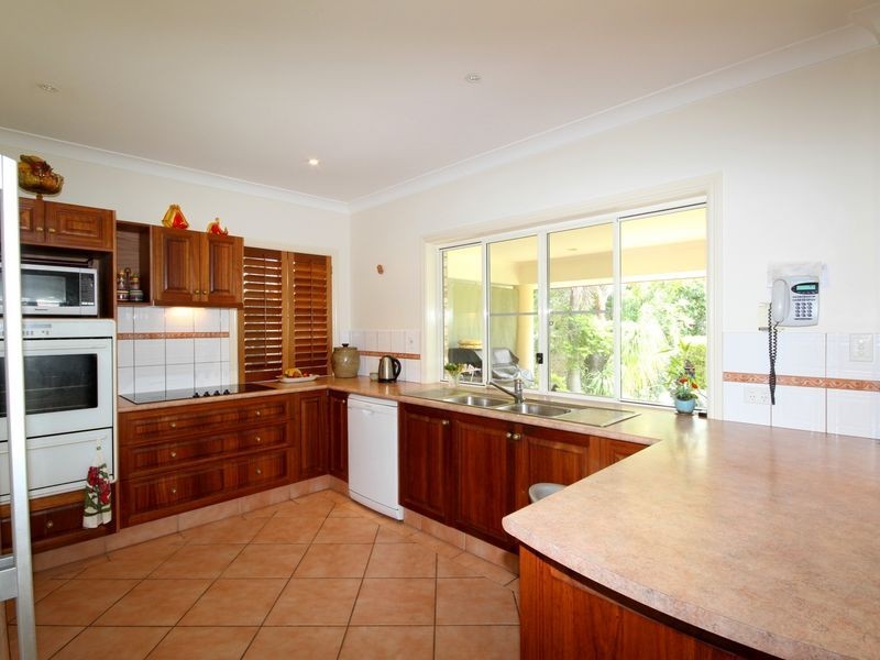 13 Ardrossan Place, Highland Park QLD 4211