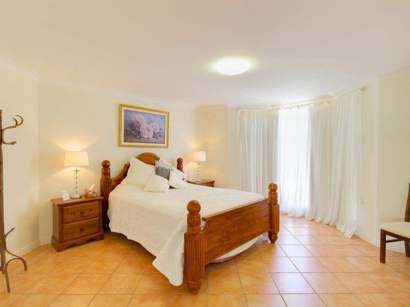 13 Ardrossan Place, Highland Park QLD 4211