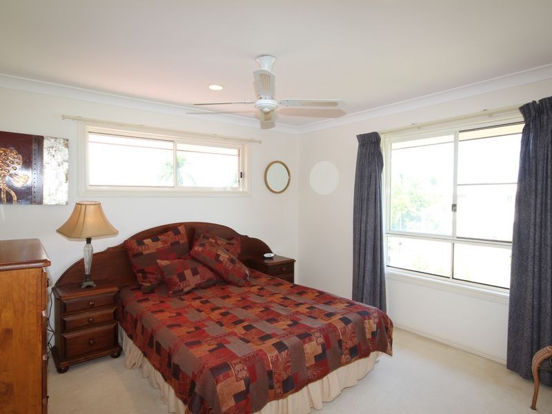 13 Ardrossan Place, Highland Park QLD 4211