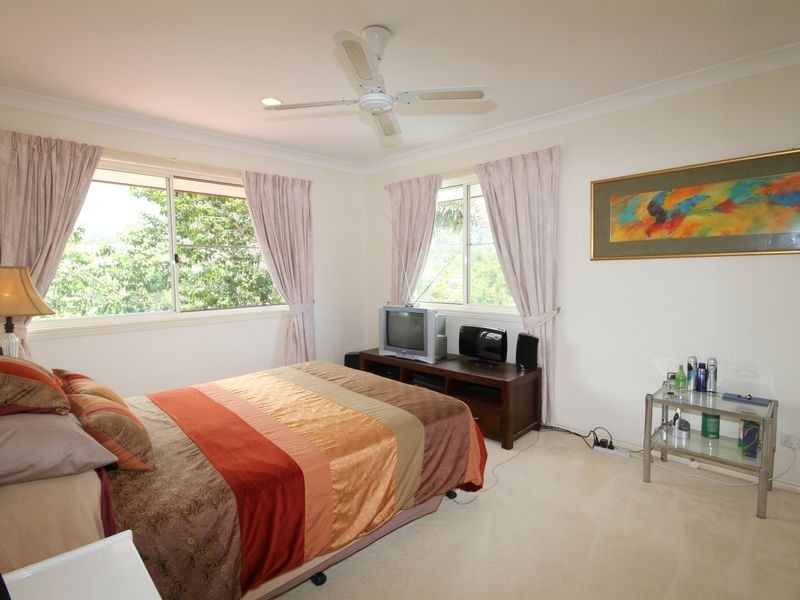 13 Ardrossan Place, Highland Park QLD 4211