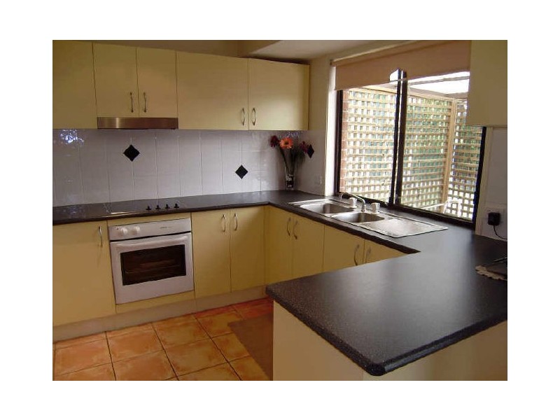 86 Alexander Drive, Highland Park QLD 4211