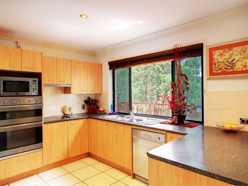 23 Tara Vista Boulevard, Highland Park QLD 4211