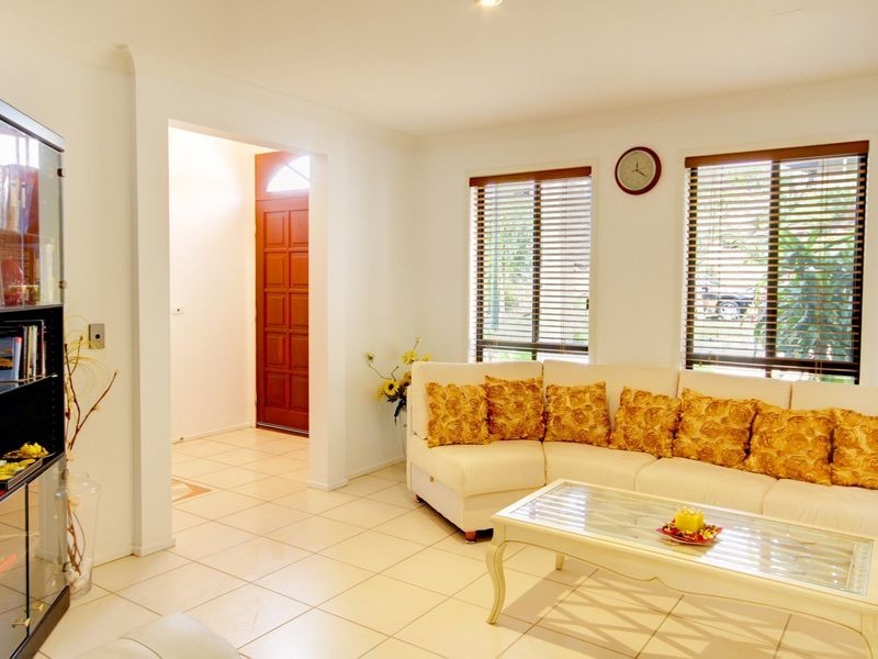 23 Tara Vista Boulevard, Highland Park QLD 4211