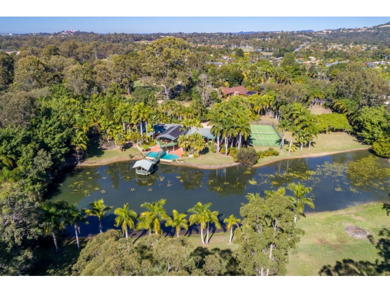 10 Dell Court, Nerang QLD 4211