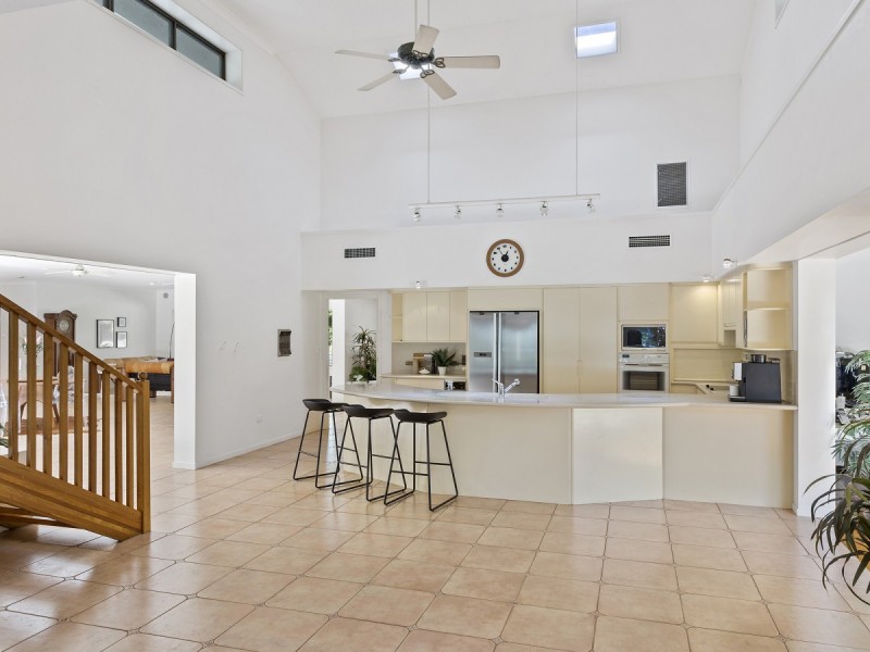 10 Dell Court, Nerang QLD 4211