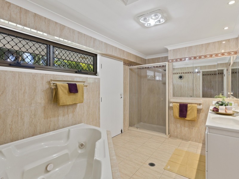 10 Dell Court, Nerang QLD 4211