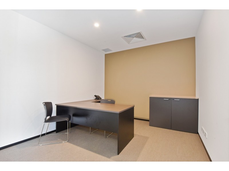 2-4 New Street, Nerang QLD 4211