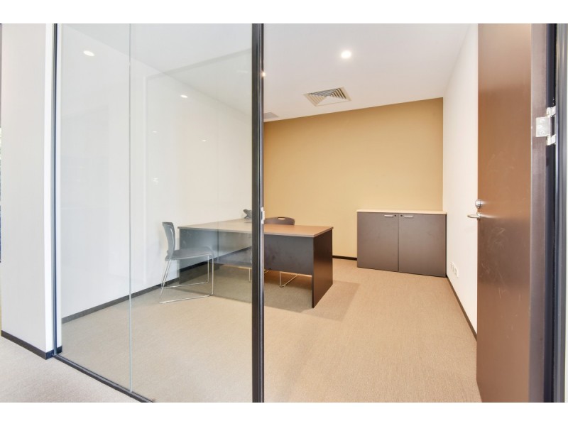 2-4 New Street, Nerang QLD 4211