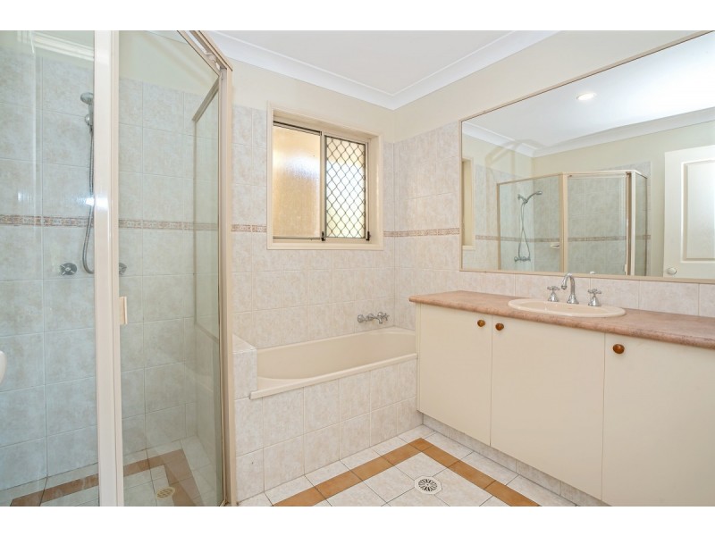 14 Tara Terrace, Carrara QLD 4211