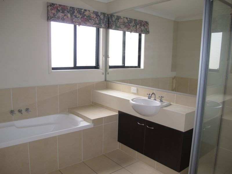 16 Miro Place, Nerang QLD 4211