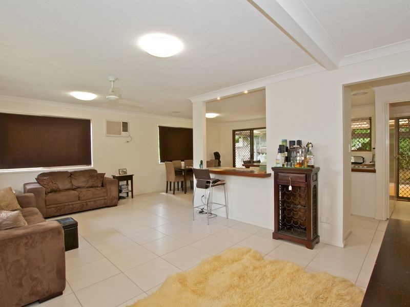 7 Pilbara Place, Worongary QLD 4213