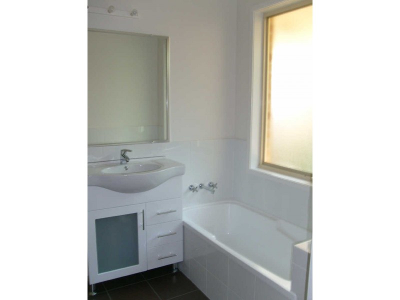 12 Sandalwood Terrace, Nerang QLD 4211