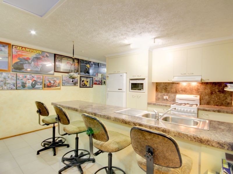 56 Chisholm Road, Carrara QLD 4211