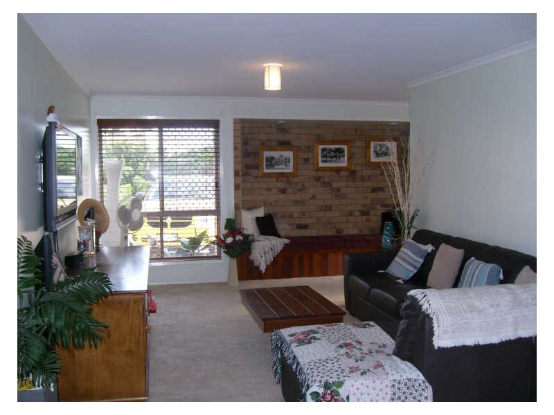 12 Issell Place, Highland Park QLD 4211
