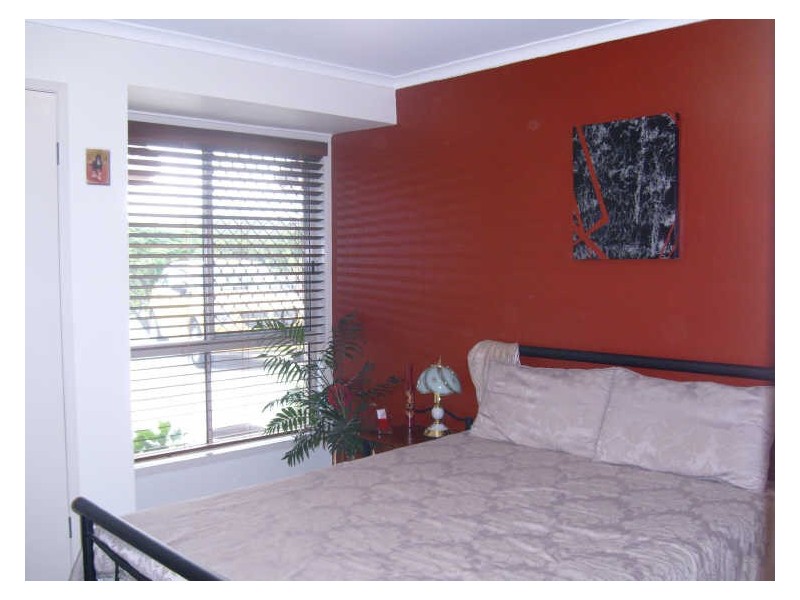 12 Issell Place, Highland Park QLD 4211