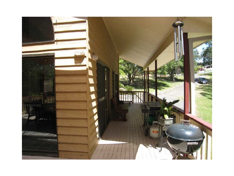 50 Castle Hill Drive South, Gaven QLD 4211