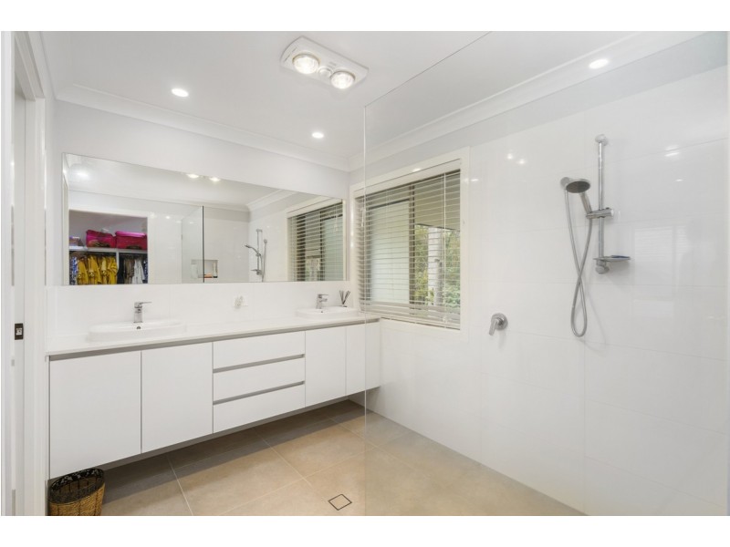 14 William Hollindale Court, Worongary QLD 4213