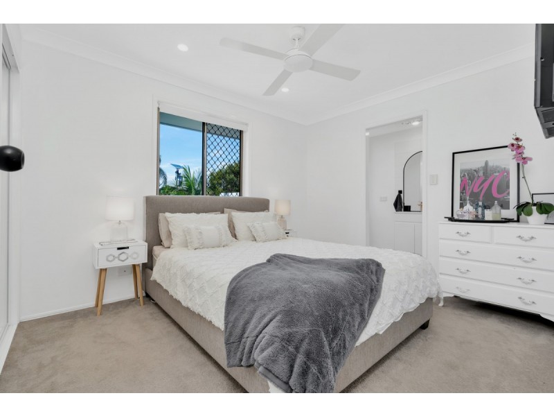 87 Chisholm Road, Carrara QLD 4211