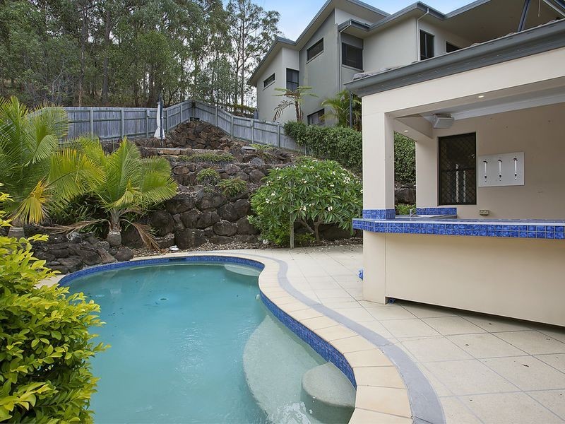 4 Galleria Court, Highland Park QLD 4211