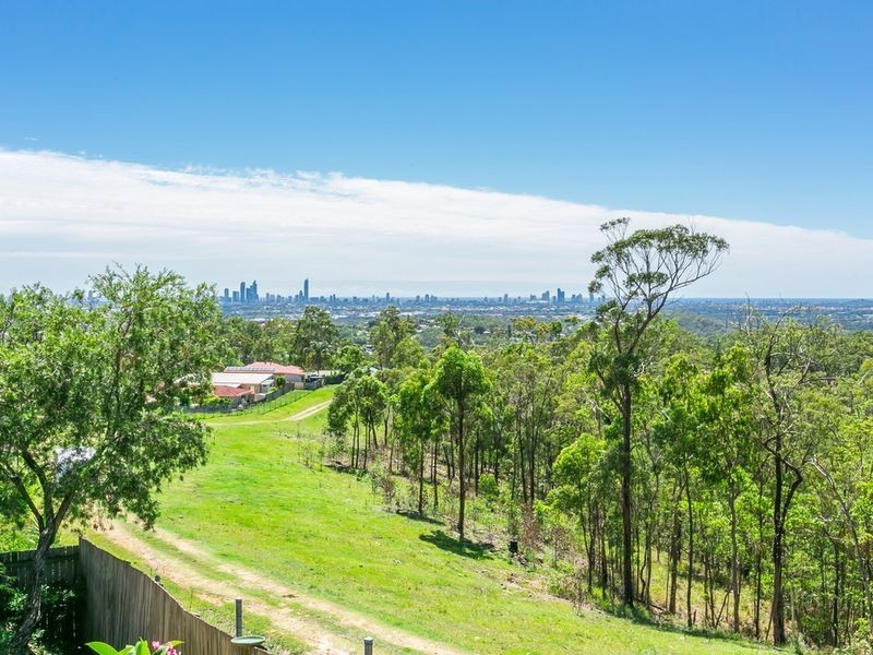 2/68 Kincaid Drive, Highland Park QLD 4211