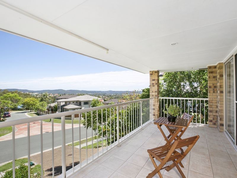 2/68 Kincaid Drive, Highland Park QLD 4211