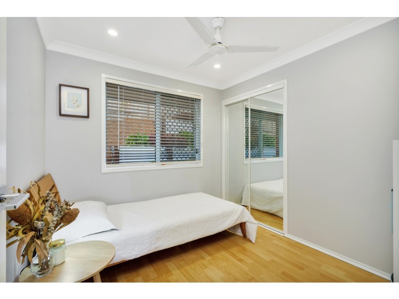 15 Renfrew Drive, Highland Park QLD 4211