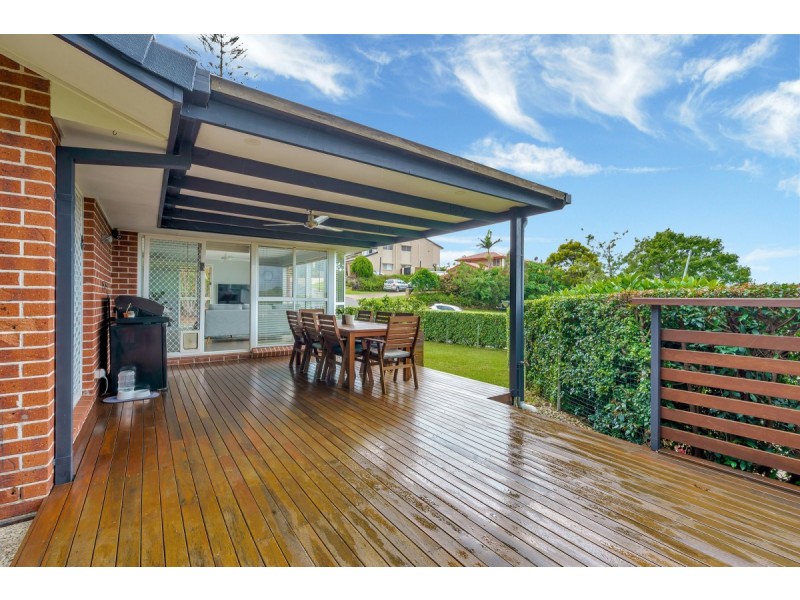 15 Renfrew Drive, Highland Park QLD 4211