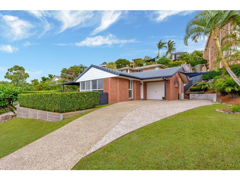 15 Renfrew Drive, Highland Park QLD 4211