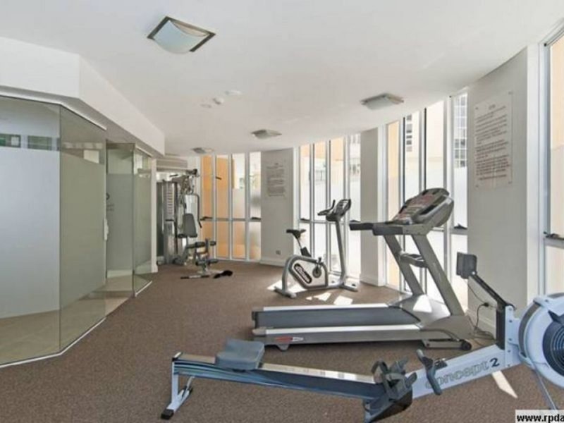 2043/3029 The Boulevard Emerald Lakes, Carrara QLD 4211