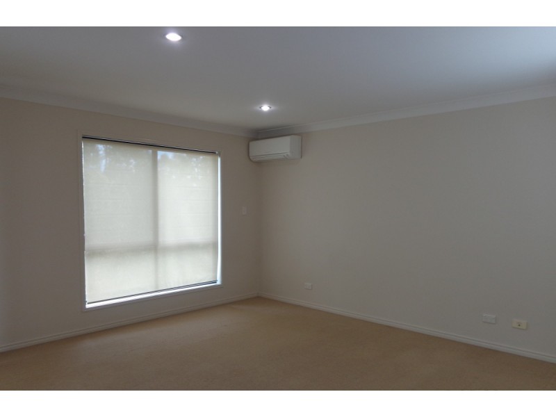 1/25 Riverwood Drive, Ashmore QLD 4214